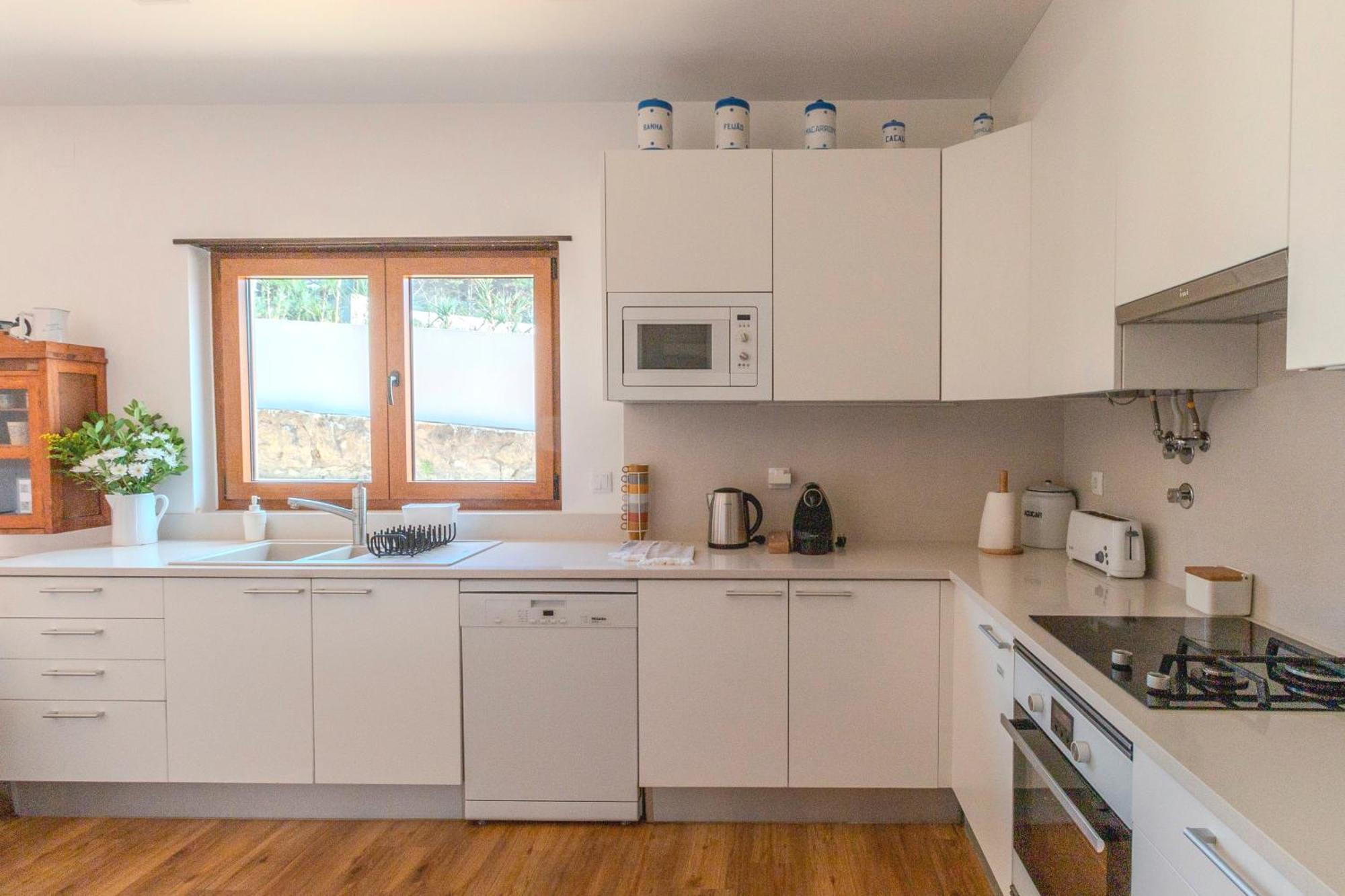 Colares Beach House, Pool Child Friendly Екстер'єр фото