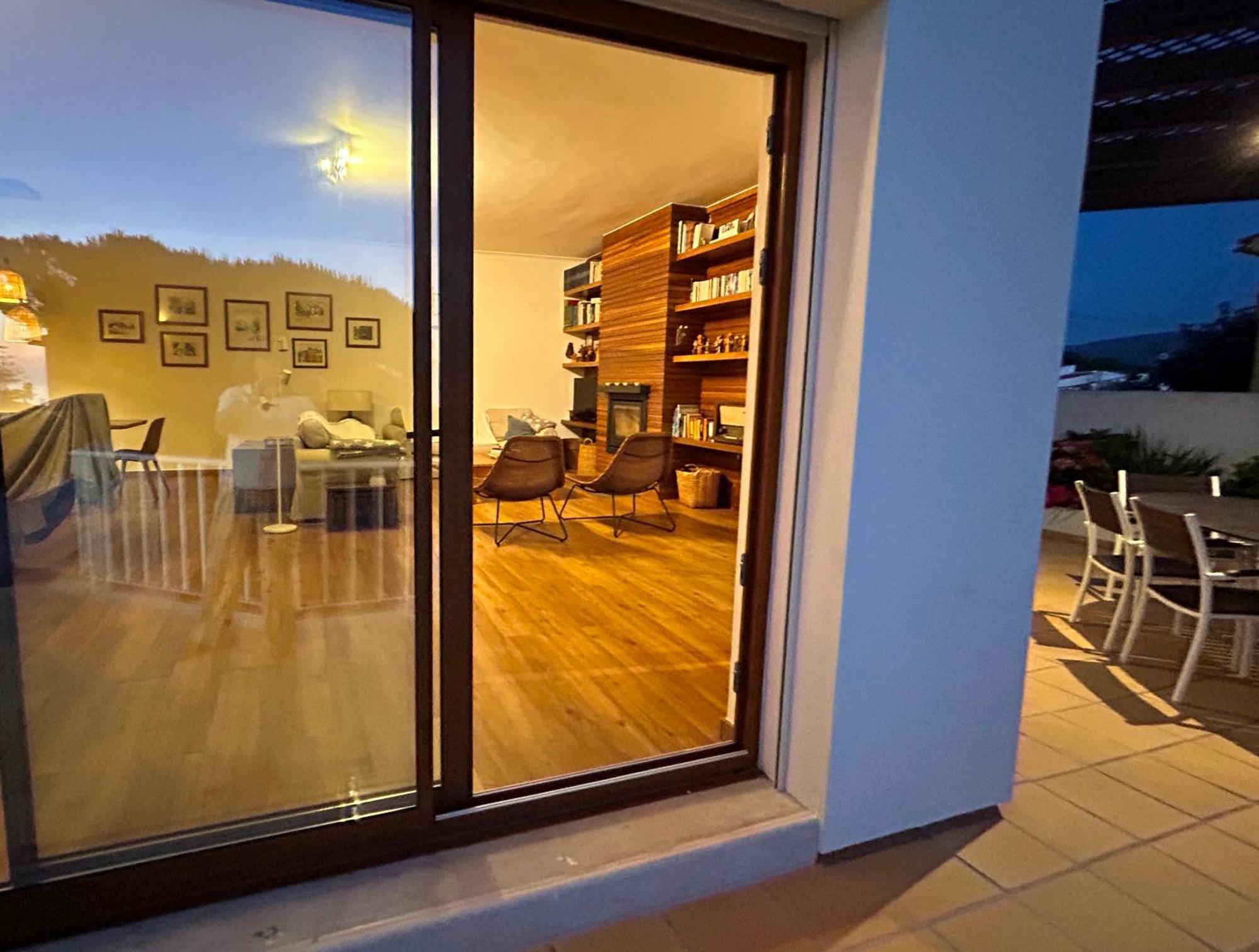 Colares Beach House, Pool Child Friendly Екстер'єр фото